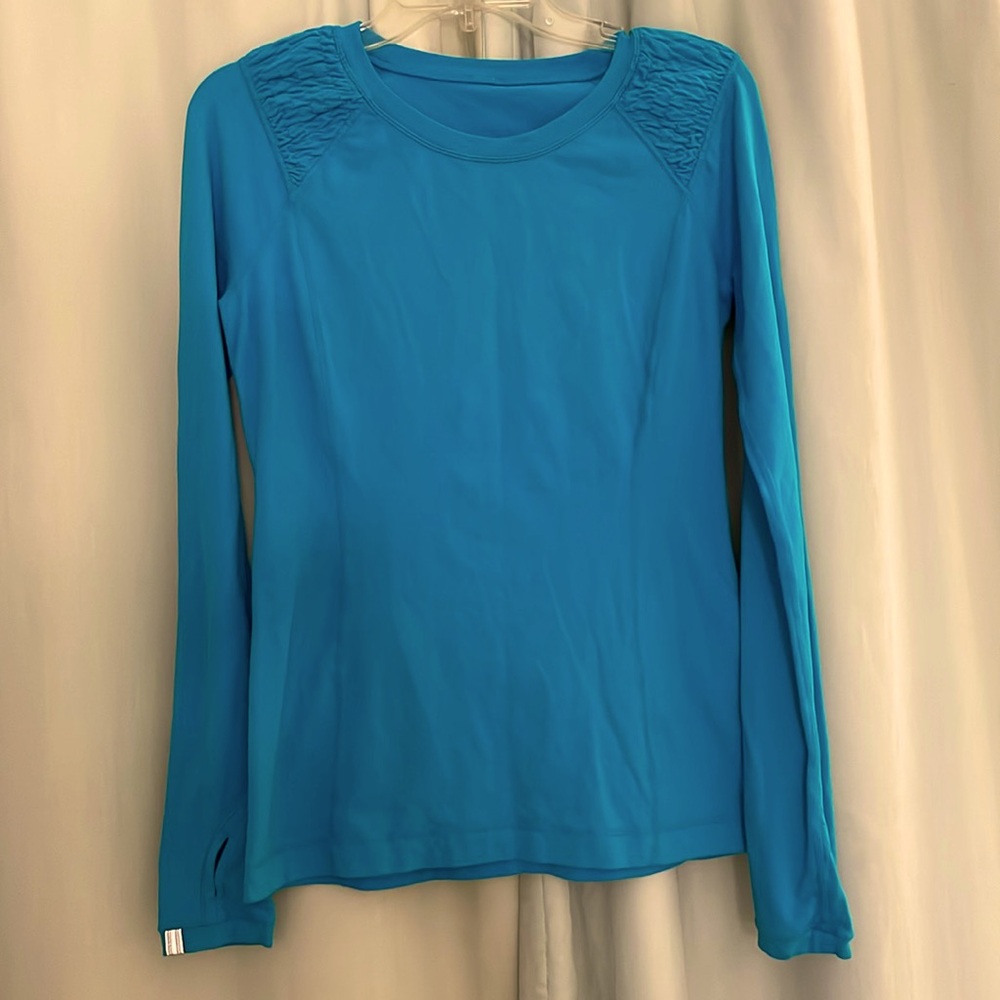 3 for $25! LULULEMON Star Runner Long Sleeve Angel Blue Size 8 - Picture 1 of 6